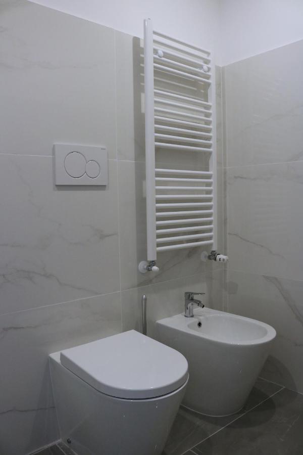 Gambara Guests House Hotel Милано Екстериор снимка