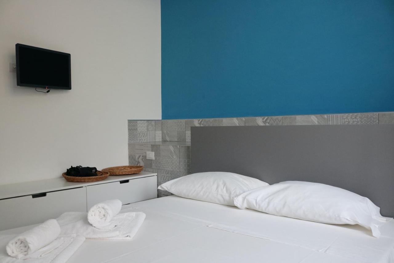 Gambara Guests House Hotel Милано Екстериор снимка